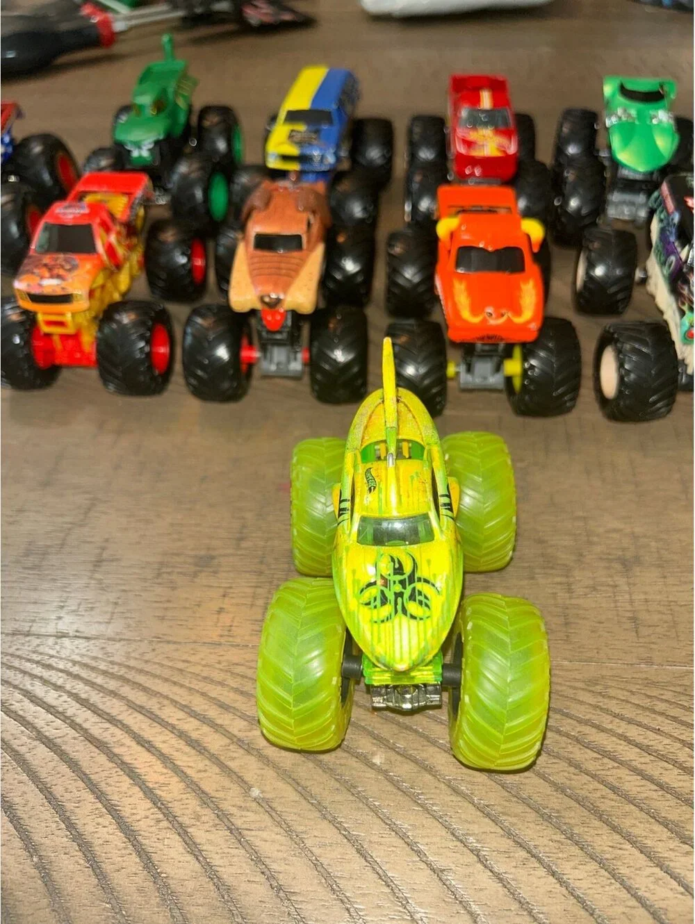 Hot Wheels Monster Trucks Lot of 11 Mixed Vehicles Shark Truck Grave Digger More